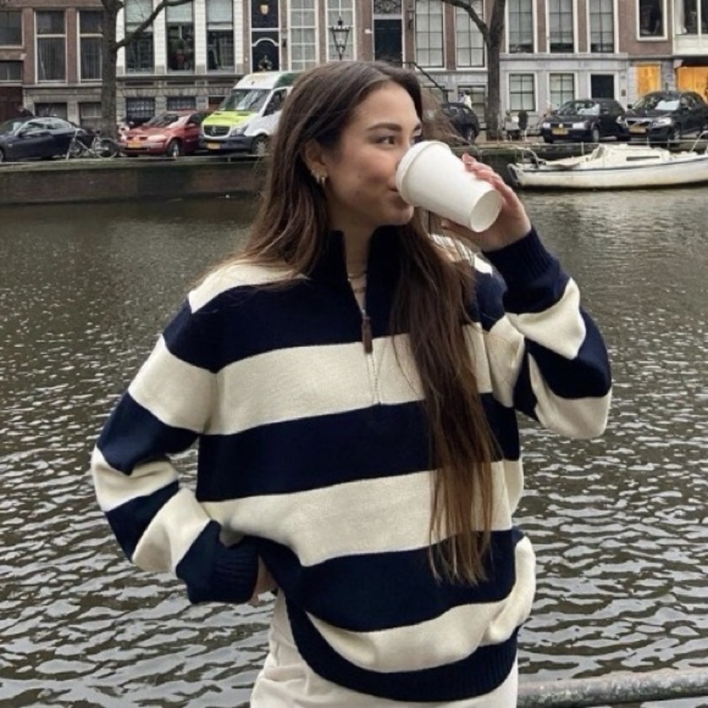 brandy melville navy & white quarter zip sweater